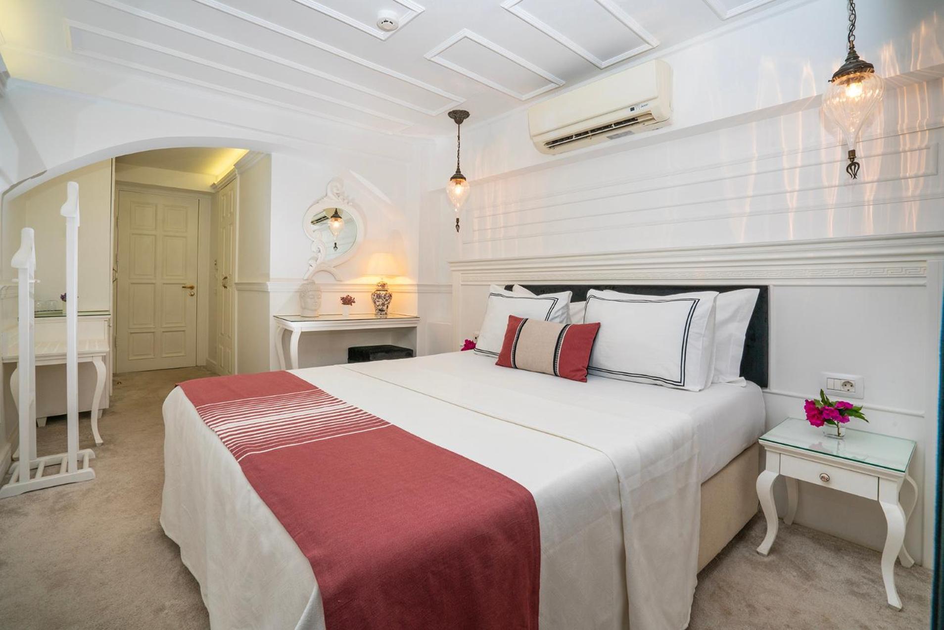 Siyah Lale Cunda 1841 (Adults Only) Hotel Ayvalik Luaran gambar
