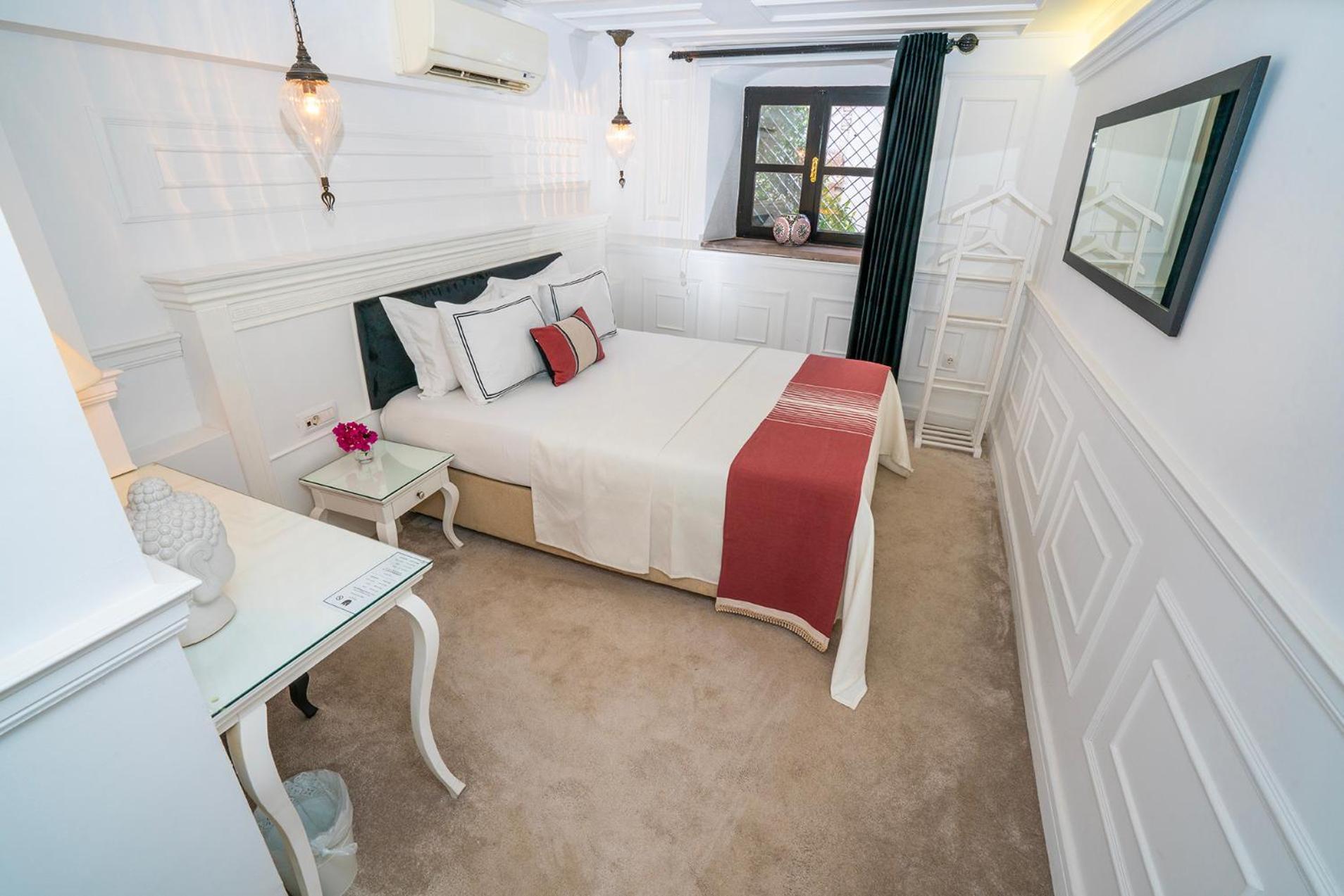 Siyah Lale Cunda 1841 (Adults Only) Hotel Ayvalik Luaran gambar