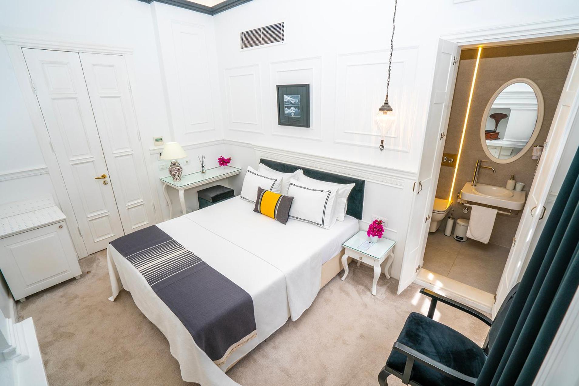 Siyah Lale Cunda 1841 (Adults Only) Hotel Ayvalik Luaran gambar