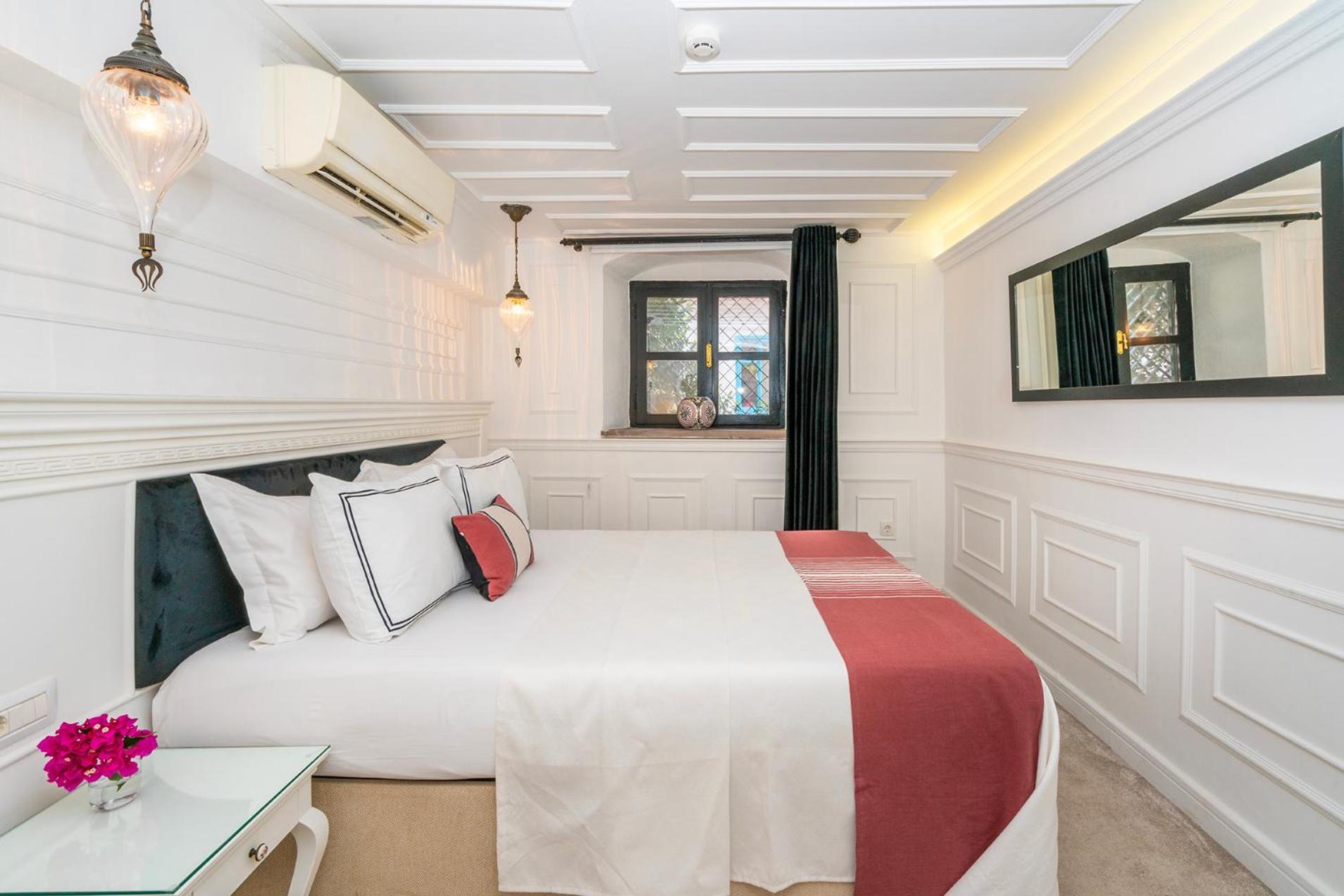 Siyah Lale Cunda 1841 (Adults Only) Hotel Ayvalik Luaran gambar