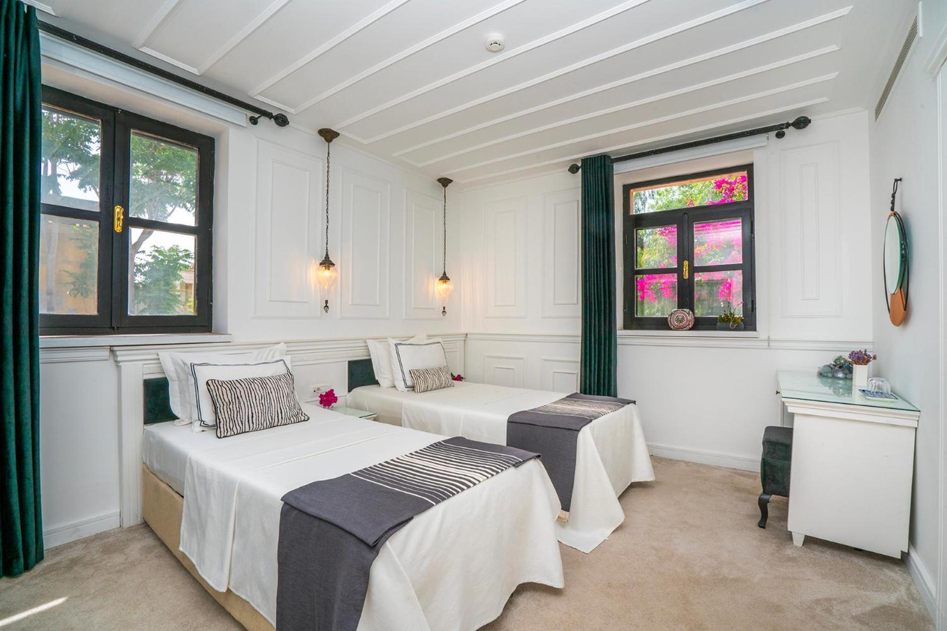 Siyah Lale Cunda 1841 (Adults Only) Hotel Ayvalik Luaran gambar
