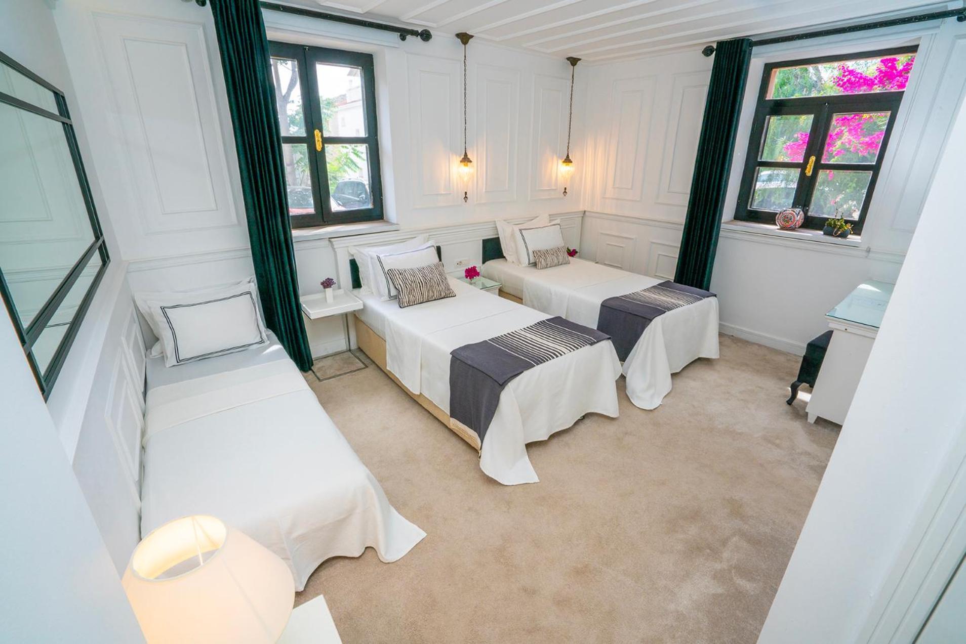 Siyah Lale Cunda 1841 (Adults Only) Hotel Ayvalik Luaran gambar
