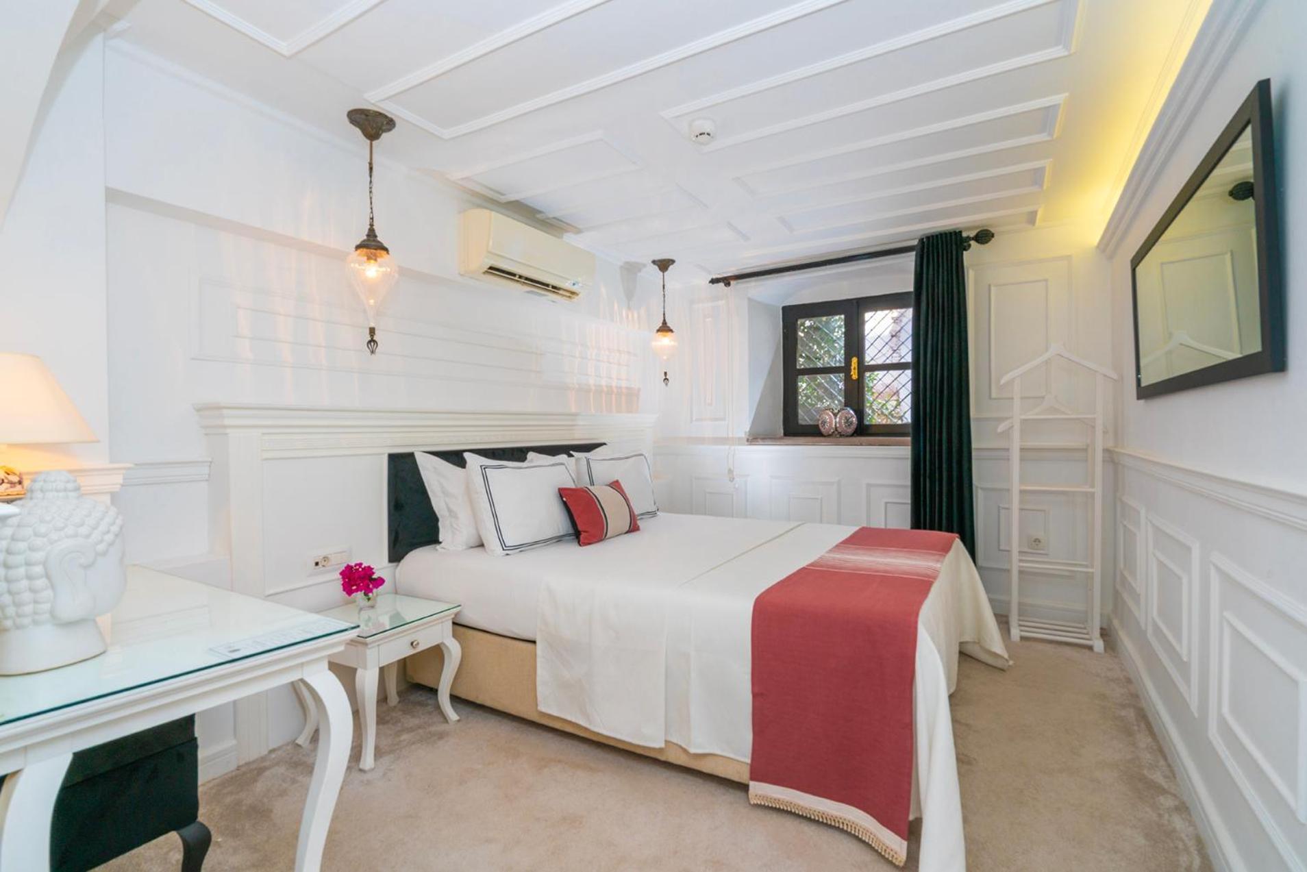 Siyah Lale Cunda 1841 (Adults Only) Hotel Ayvalik Luaran gambar